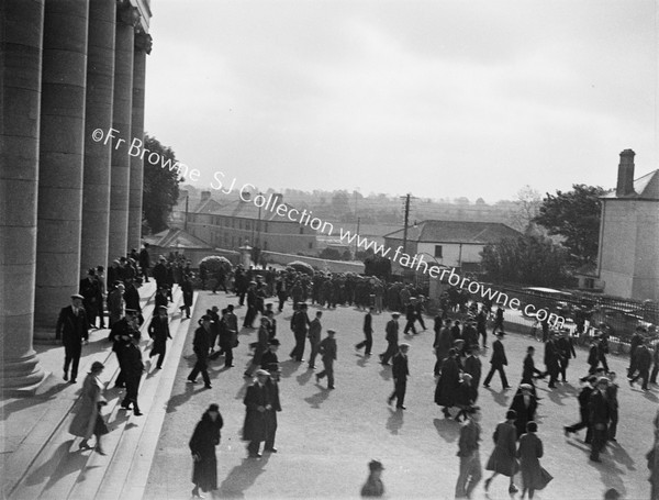 PEOPLE LEAVING CATHEDRAL